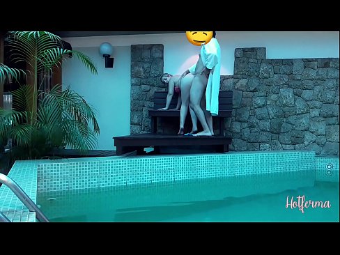 ❤️ Il capo invita la cameriera alla piscina, ma non poteva resistere a un caldo ❤️❌ Video di sesso al it.mathem-1-class.ru ❌️
